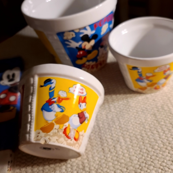 FLASH SALE DISCOUNTED $49 vintage  DisneyDisney Ceramic Popcorn Buckets Bowl set - Picture 7 of 10
